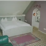 Hotell Zur Guten Quelle 2*