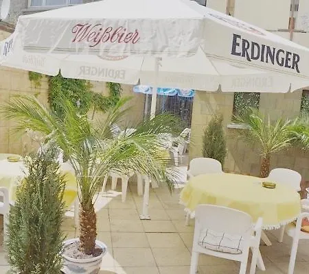 Hotel Zur Guten Quelle 2*